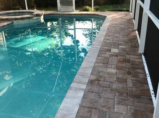 3034 Savannah Oaks Cir, Tarpon Springs, FL 34688