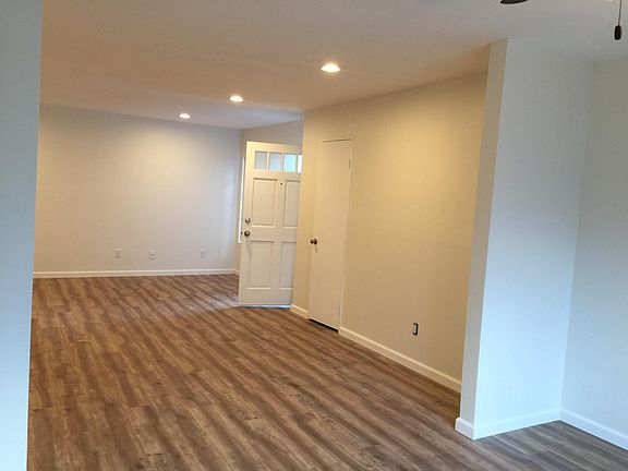 2nd image of 1231 S Primrose Ave
