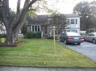 1303 Bergan Rd, Oreland, PA 19075