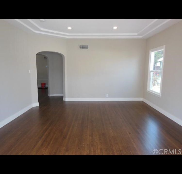 1st image of 3418 W 82nd St