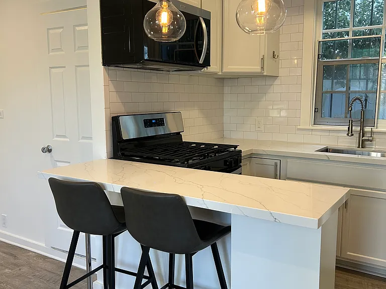834 Hilldale Ave #832-3/4 — Photo 6
