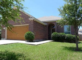 156 Bobbin Cv, Kyle, TX 78640