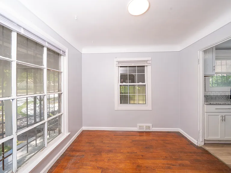 12105 Evergreen Ave — Photo 13