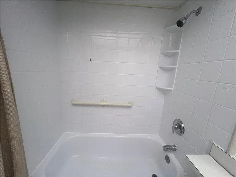 8250 Lombra Ave — Photo 14