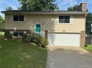 1922 Grandview Dr, Cape Girardeau, MO 63701