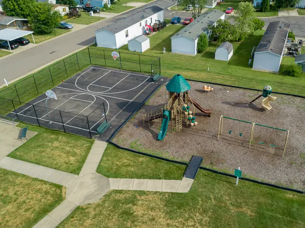 Oak Island Village, 16430 Park Lake Rd, East Lansing, MI 48823