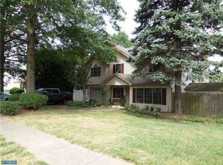 7 Essex Ln, Langhorne, PA 19047