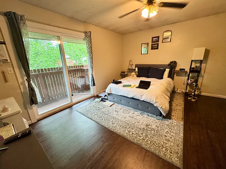 2506 University Dr — Photo 10