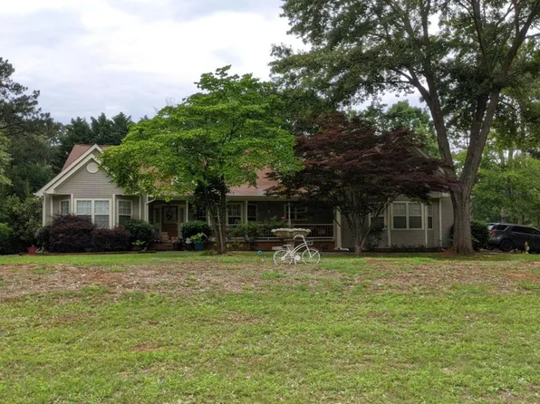205 Alichia Ct, Jenkinsburg, GA 30234