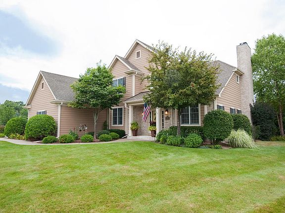 2nd image of W50N630 Creek View Ct