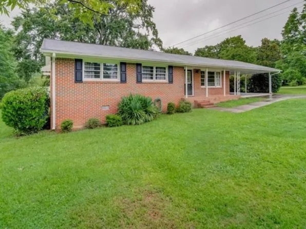 124 Angelo Rd, Newnan, GA 30263