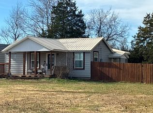 1857 Riverview Dr, Elkins, AR 72727