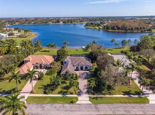 4557 Hunting Trl, Lake Worth, FL 33467
