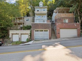 677 Greentree Rd, Pittsburgh, PA 15220