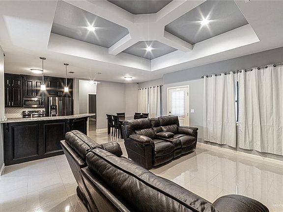3rd image of 2107 River Bend Dr