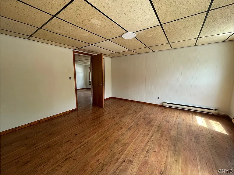424 W Court St — Photo 2