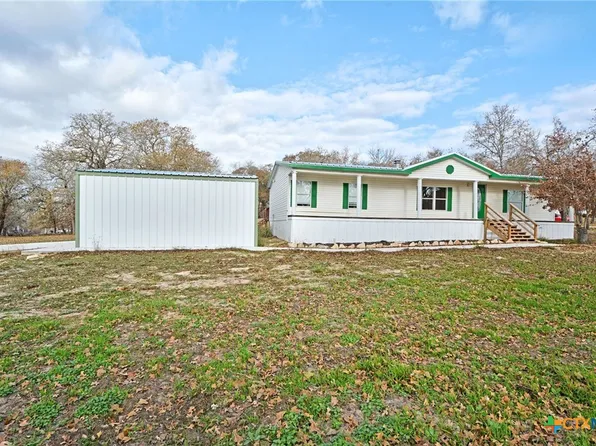 185 Encino Torcido, Adkins, TX 78101