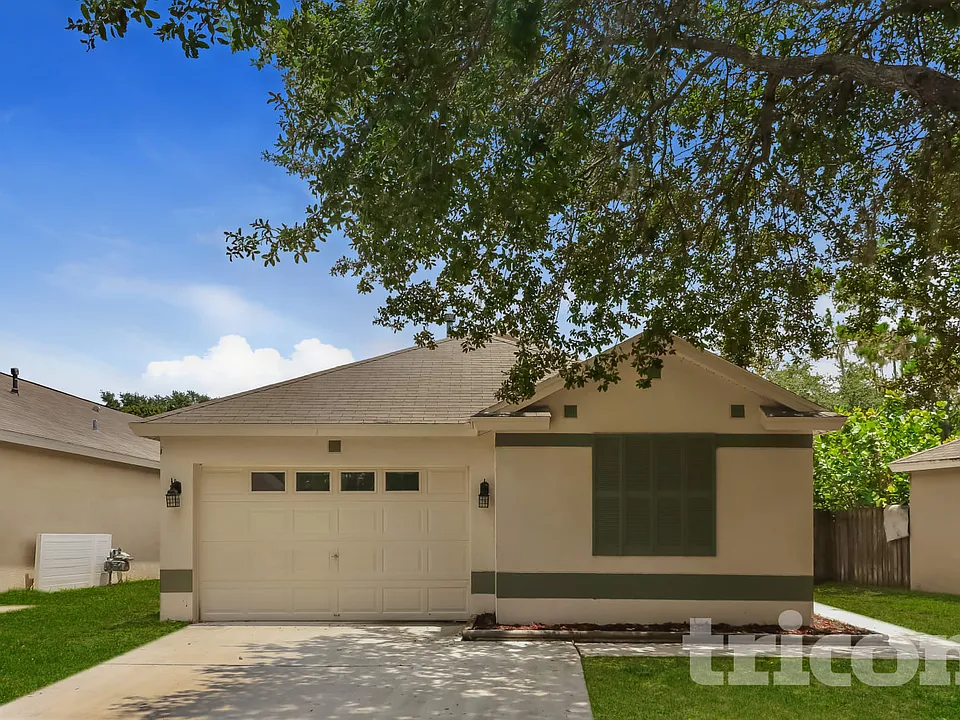 11106 Robin Lake Ct