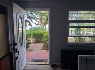 2135 Beach Dr SE APT 1, Saint Petersburg, FL 33705