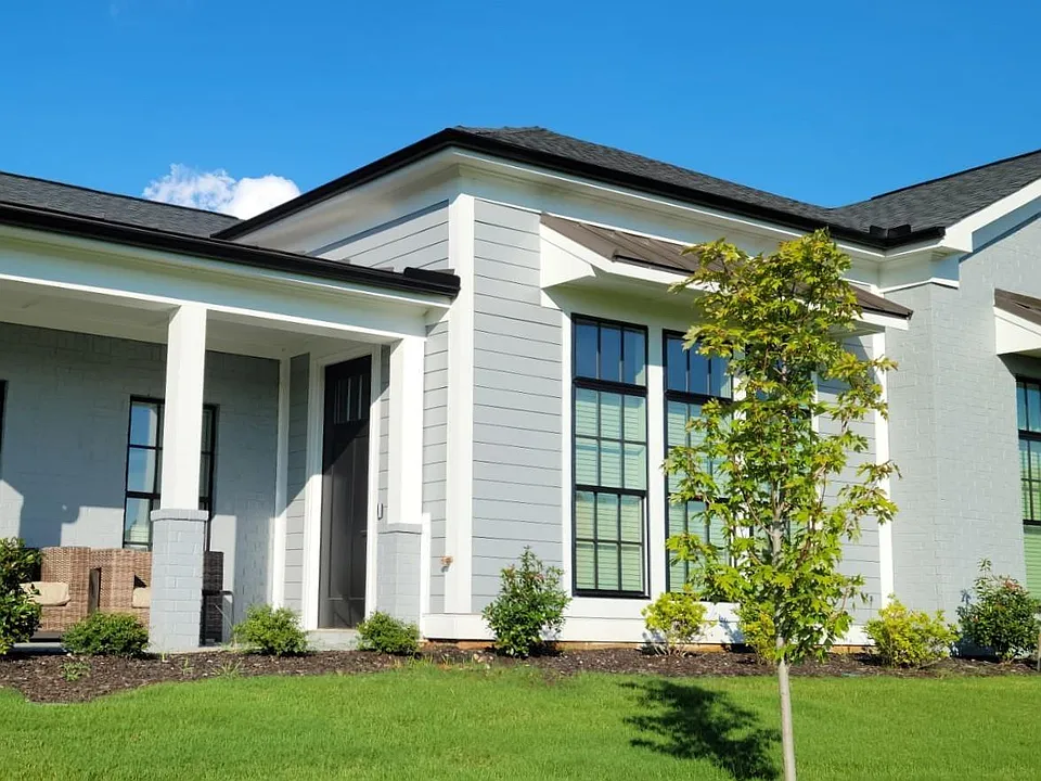 110 Moss Brook Ln