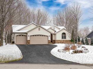 5412 Lone Beech Dr, Traverse City, MI 49685