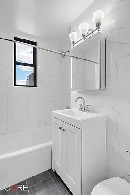 Rented by CORE | media 5