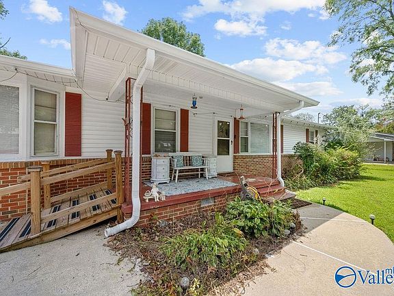 3rd image of 319 Pickens St