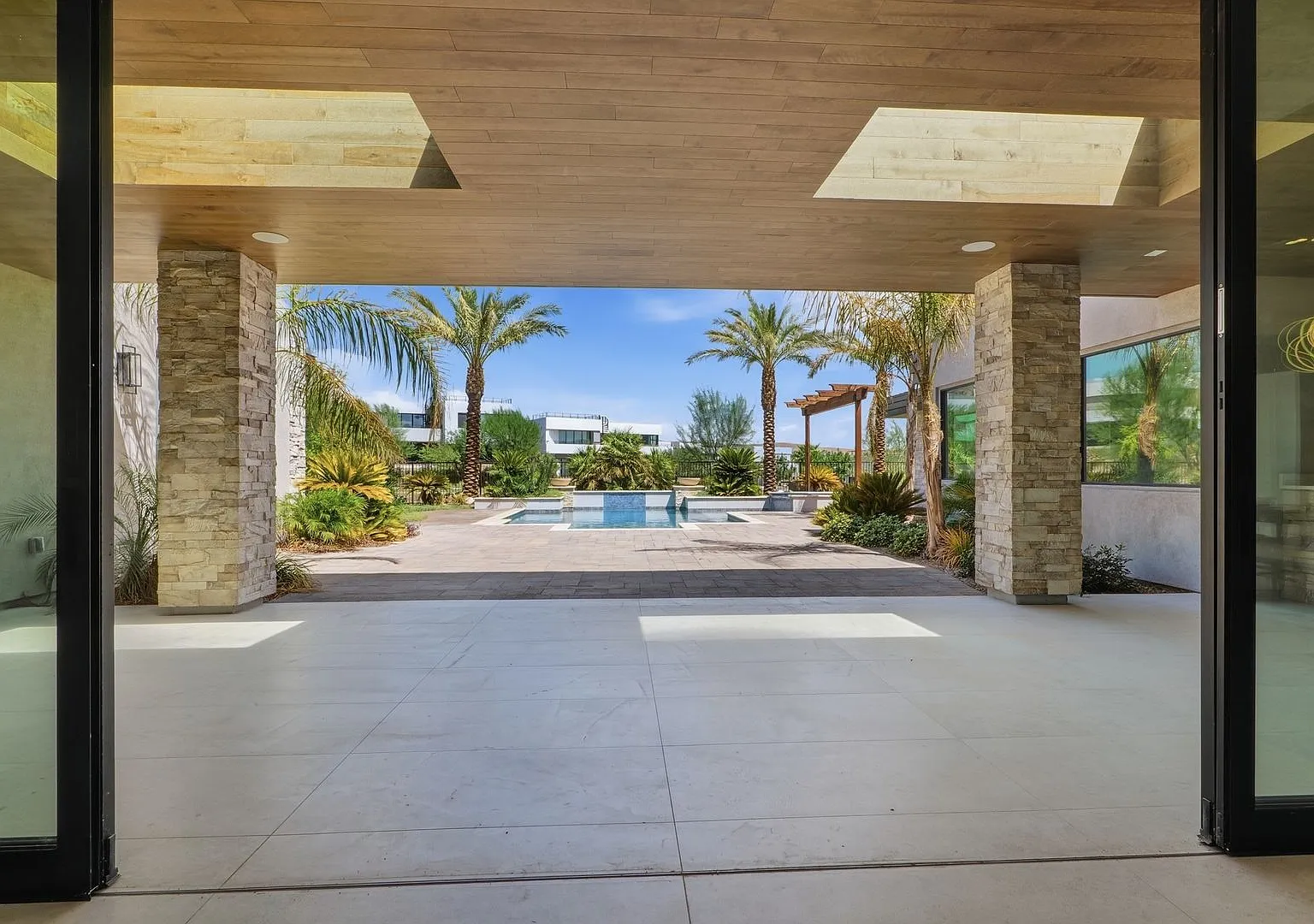 Wellness-Inspired Luxury with Rooftop Views in Lake Las Vegas — Photo 4
