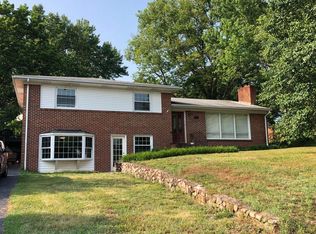 3274 Rasmont Rd, Roanoke, VA 24018