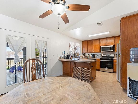 3rd image of 551 Wimbledon Dr