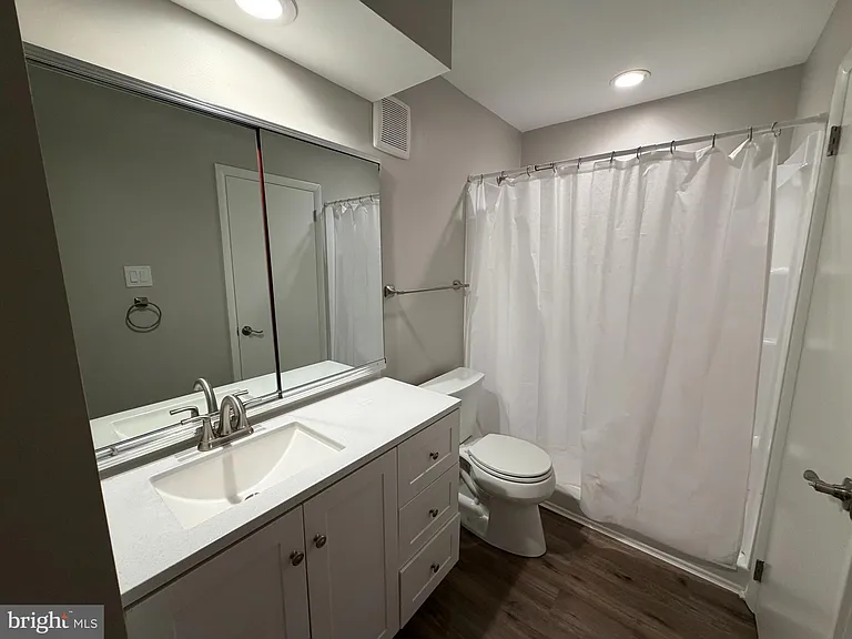 402 Cypress Point Cir #A — Photo 8