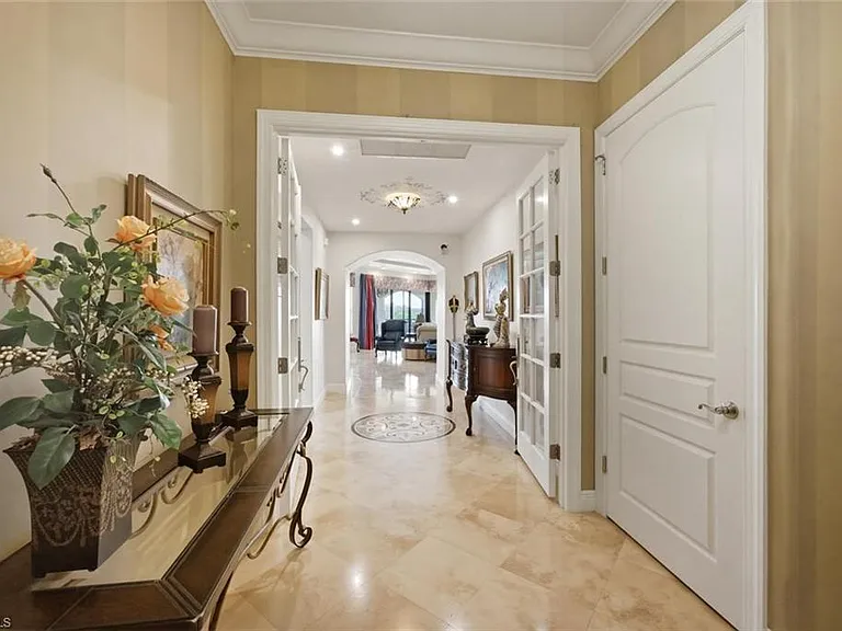 2538 Marquesa Royale Ln #Penthouse 5-301 — Photo 11