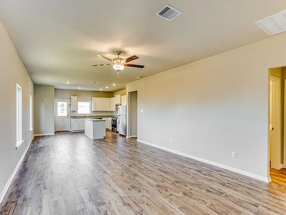 3rd image of 959 Finrod Way