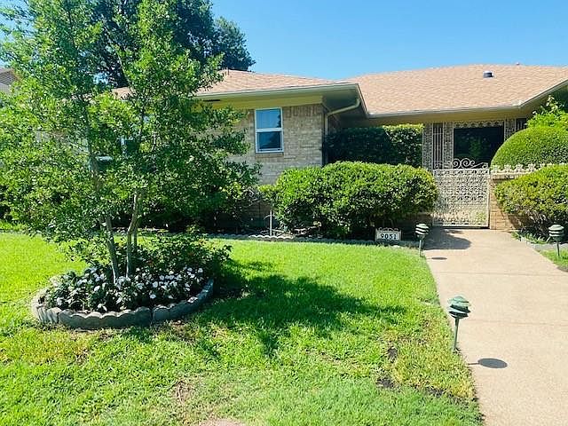 1st image of 9051 Villa Park Cir