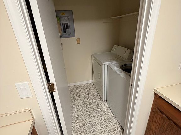 5th image of 65 Sussex Pl