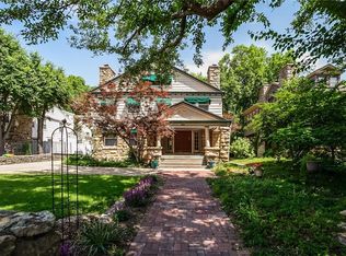 612 Emanuel Cleaver Ii Blvd, Kansas City, MO 64110