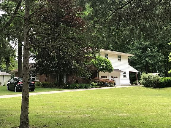 3rd image of 397 Thomas Ln