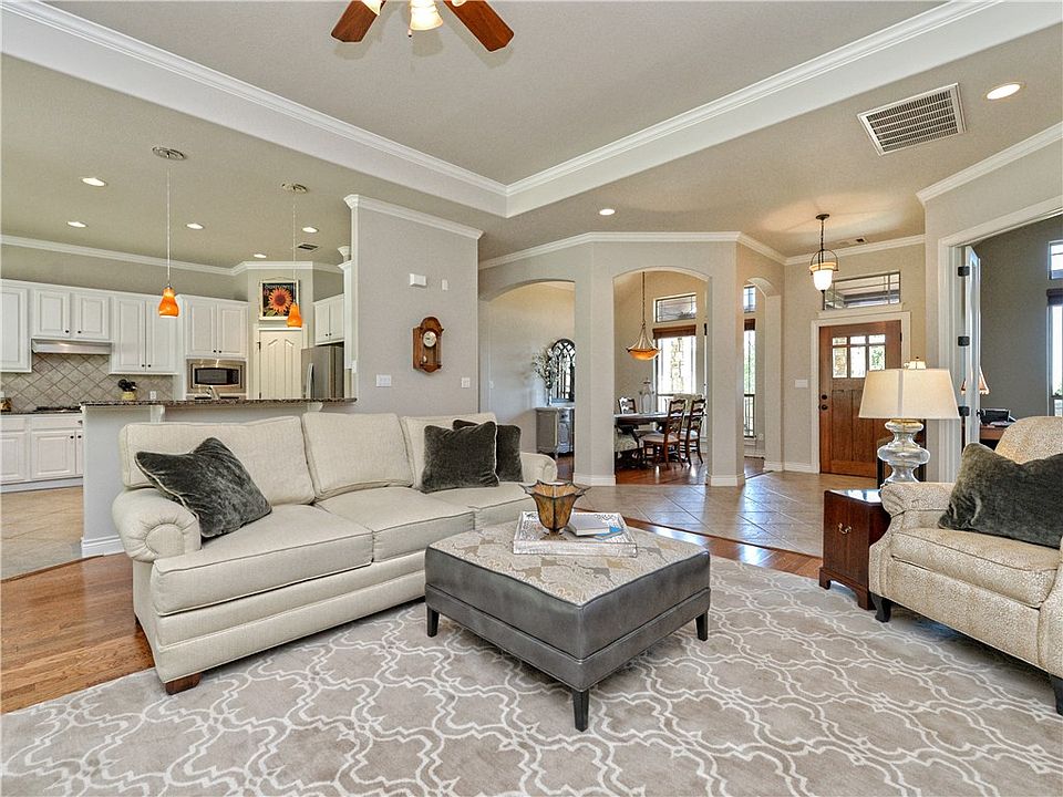 1st image of 1003 N Canyonwood Dr