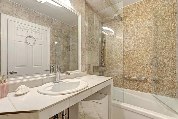 Rented by Douglas Elliman | media 40