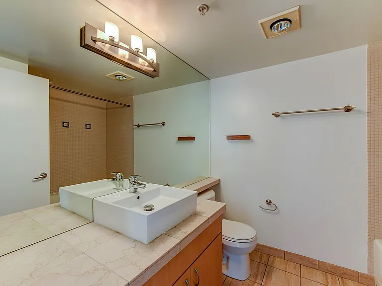 103 Bellevue Ave E #204 — Photo 11