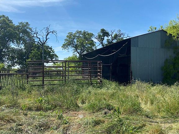 2nd image of 7400 County Road 136