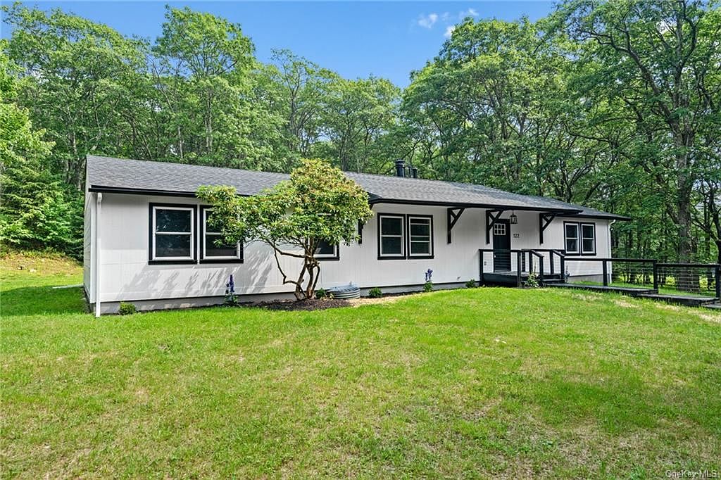 122 Sams Point Rd, Pine Bush, NY 12566 | Zillow