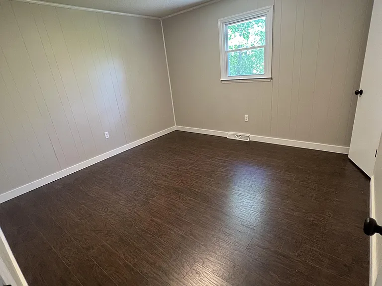 195 Bell Court Dr #4 — Photo 6