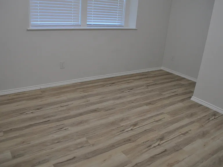 2311 Murphy Ct — Photo 25