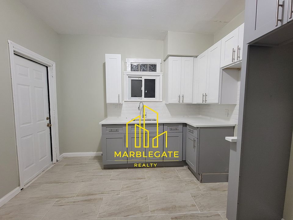 1st image of 899 S 19th St #2A