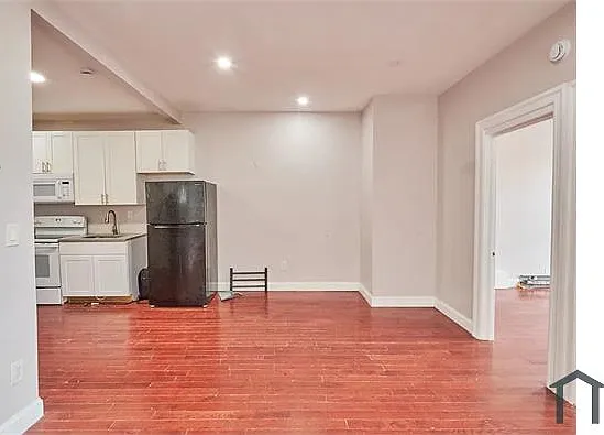 717 E 242nd St #1R — Photo 7