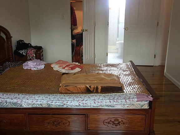2nd image of 12132 8th Ave #2FL