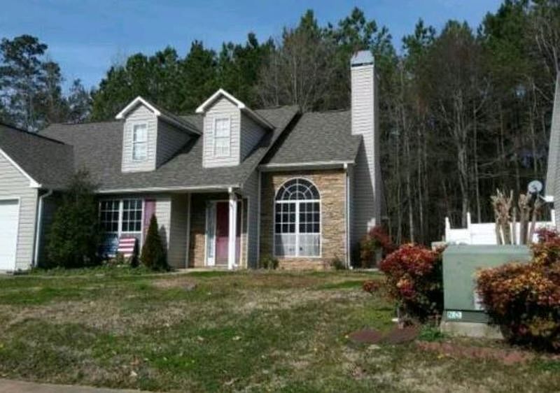1st image of 145 Magnolia Cir