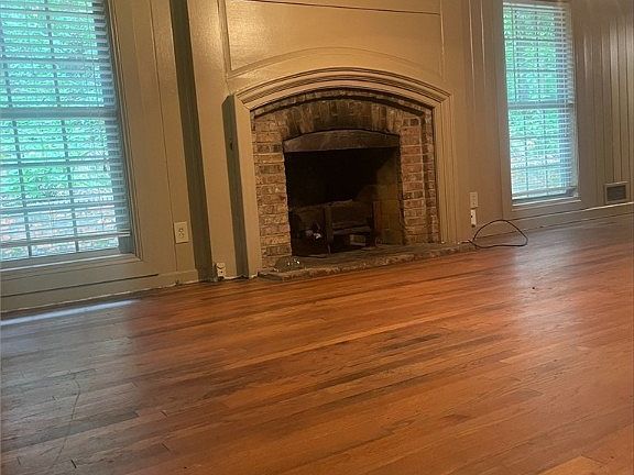 4th image of 3301 Woodland Hills Dr