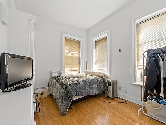 5th image of 34 Beekman Pl #Penthouse